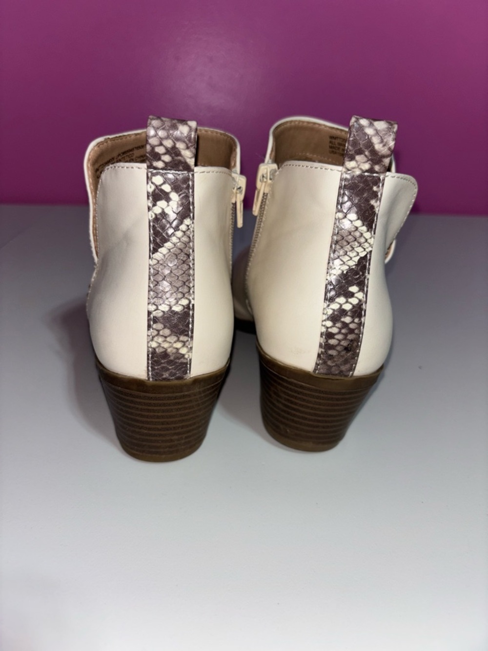 Time and Tru White Pointed Ankle Booties with Side Zip - Picture 4 of 9